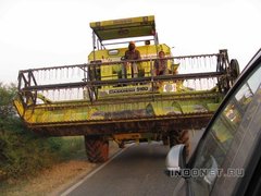 Транспорт Индии, комбайн на хайвее
